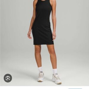 Lululemon slim fit above the knee dress